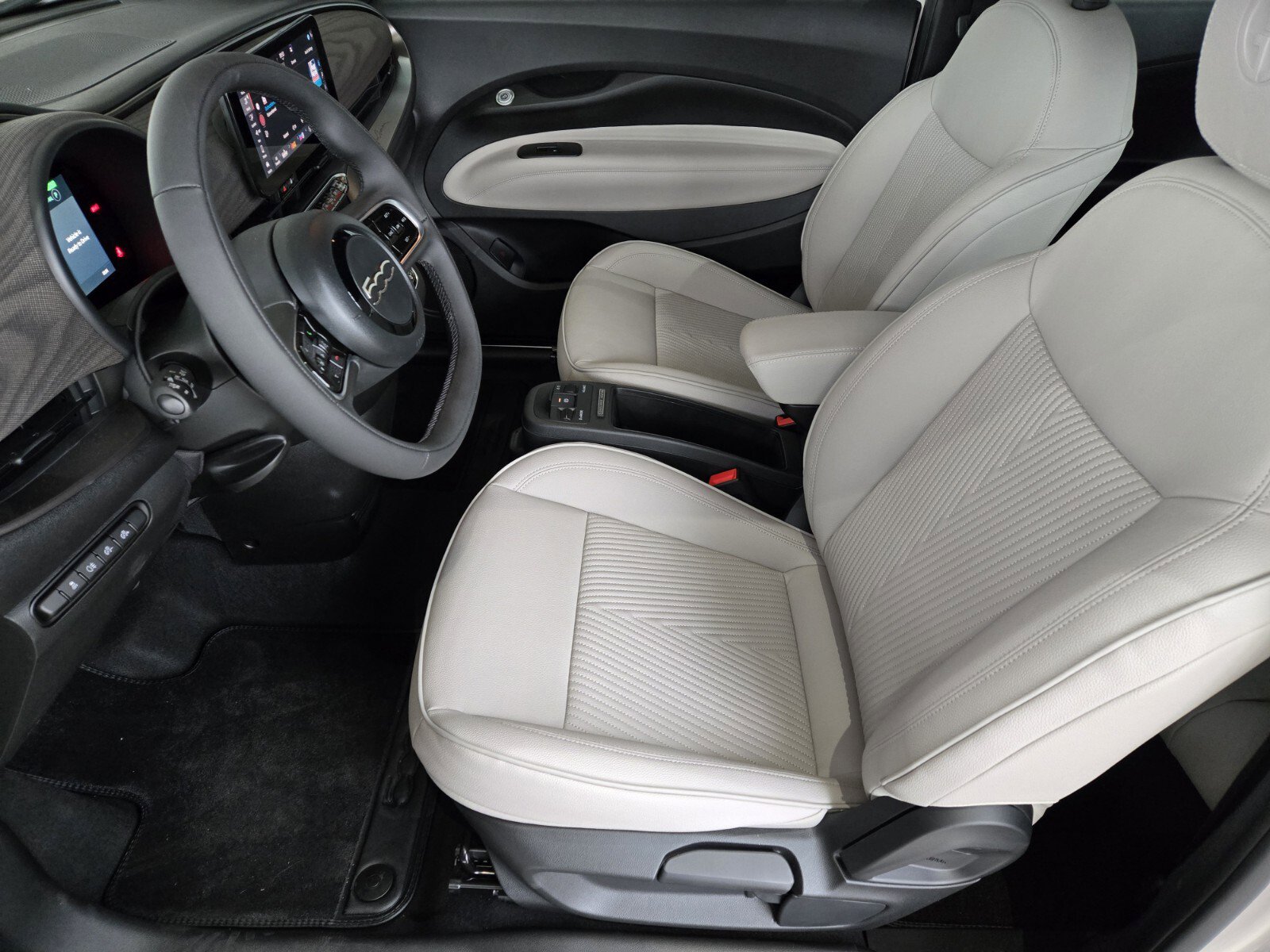 New 2025 FIAT 500 e image 6