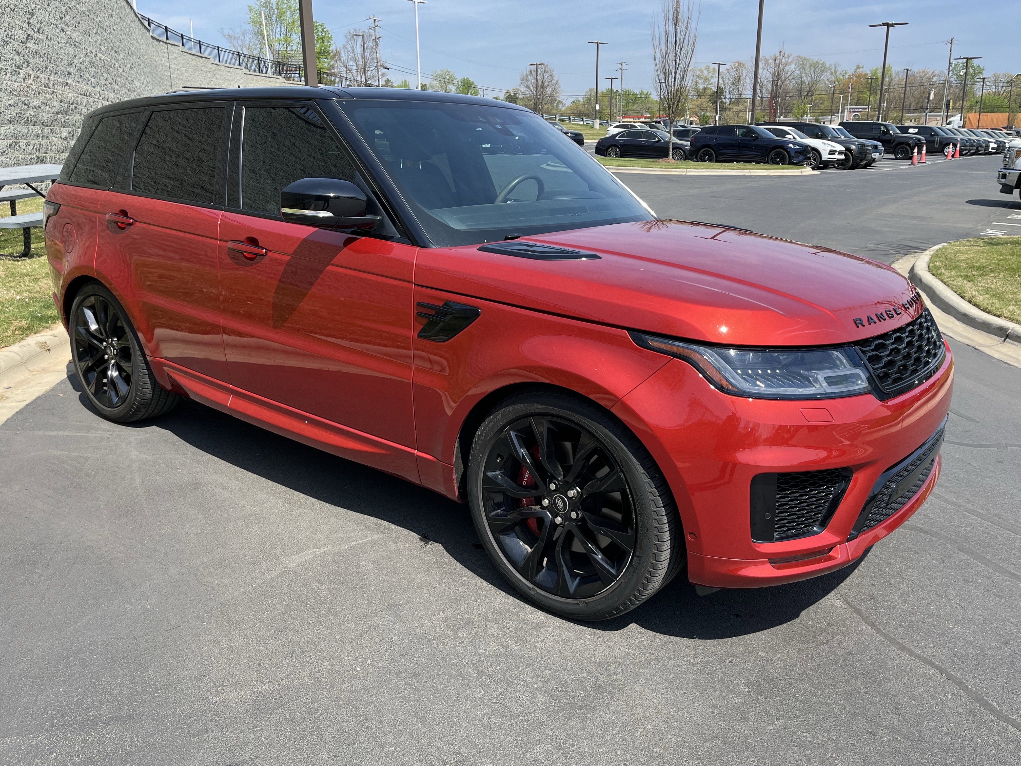 Used 2022 Land Rover Range Rover Sport HST image 9