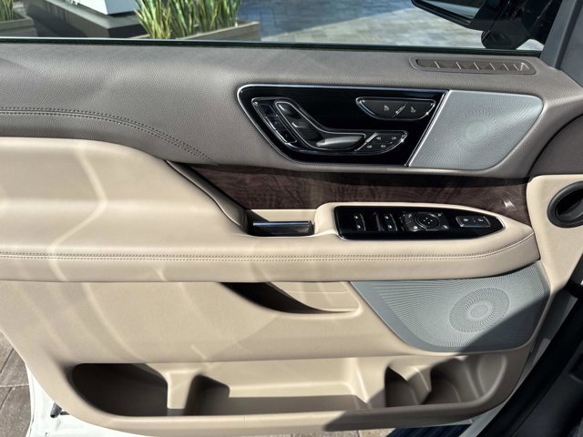 Certified 2024 Lincoln Navigator Reserve image 11