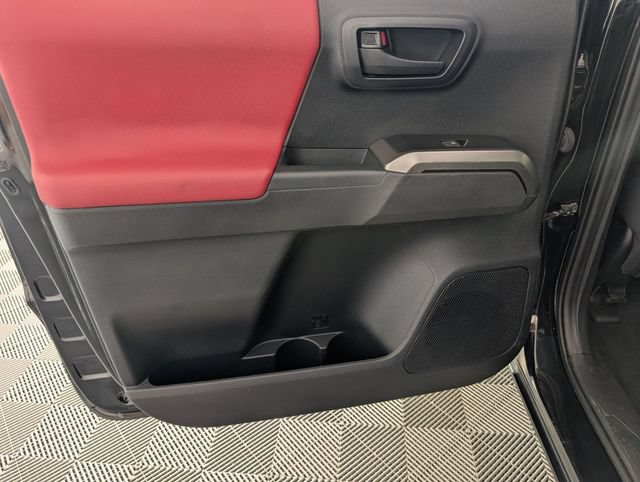 Used 2021 Toyota Tacoma SR5 RWD image 26