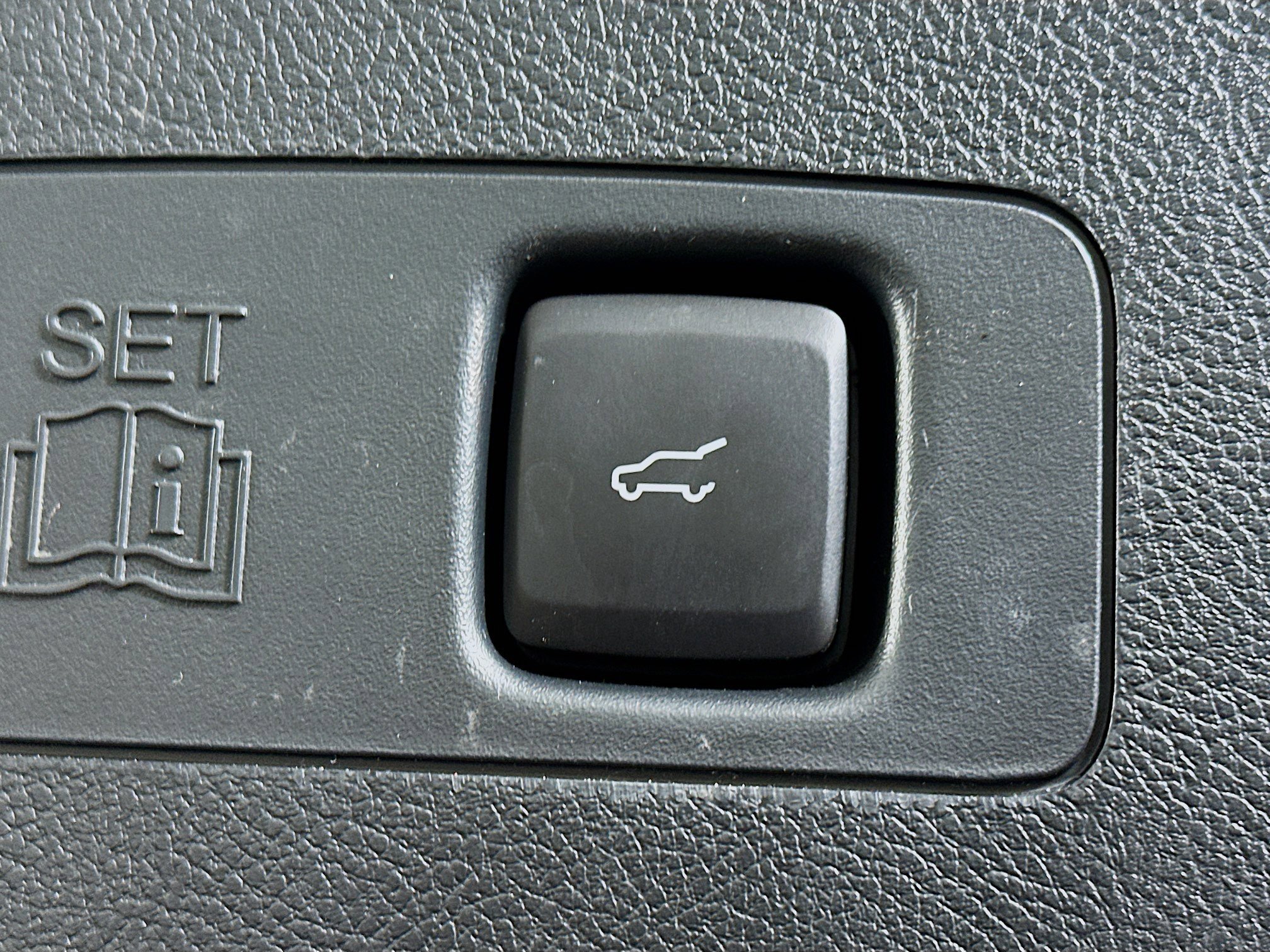 Used 2022 Lincoln Corsair Reserve image 31