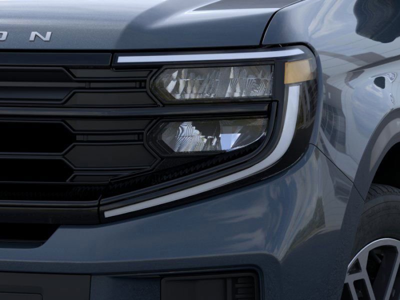 New 2025 Ford Expedition Active image 18