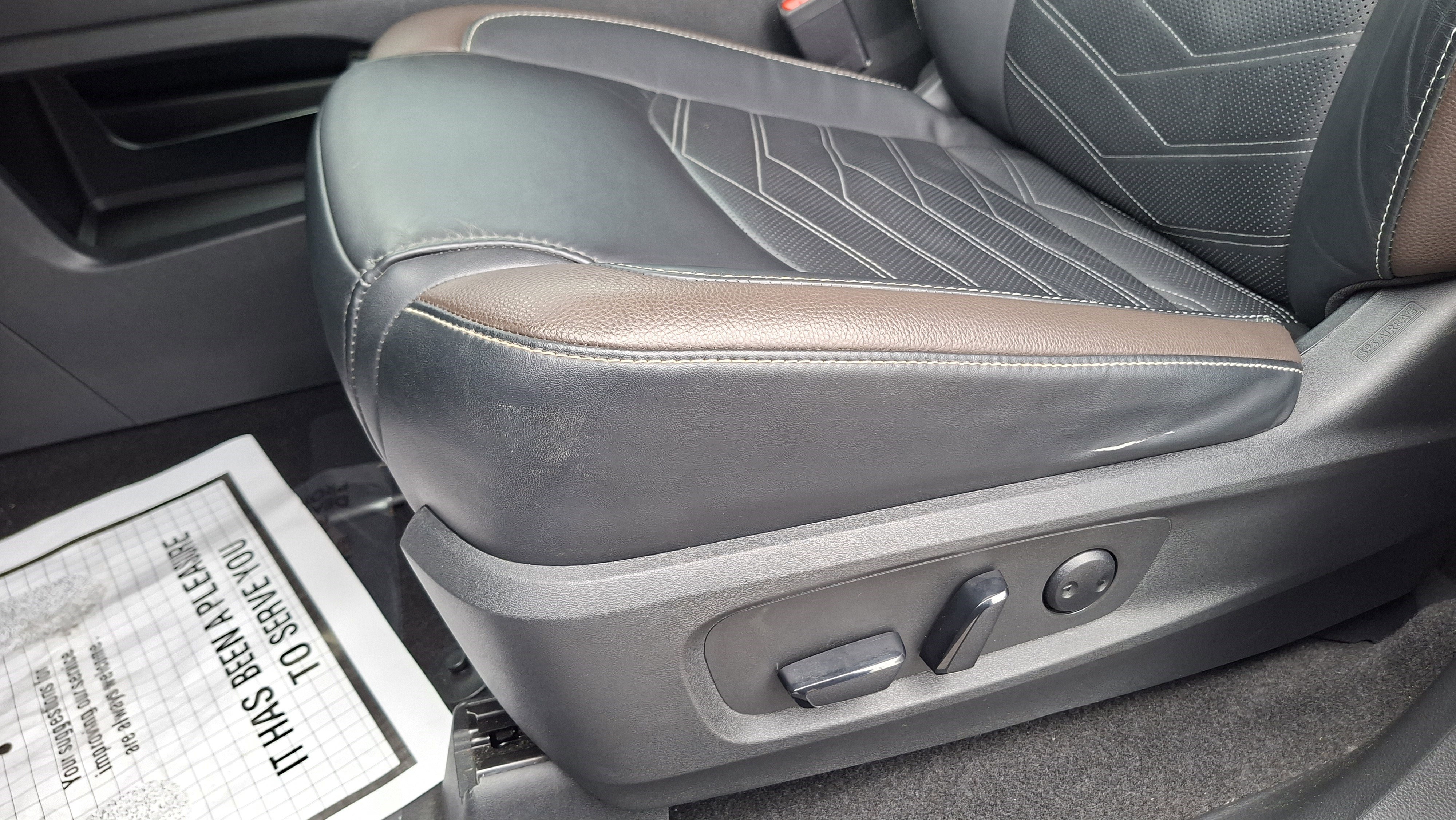 Used 2023 Nissan Pathfinder Platinum AWD/4WD image 18