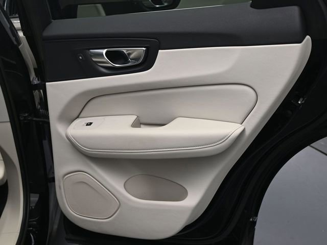 Used 2023 Volvo XC60 B5 Plus w/ Protection Package Premier image 30