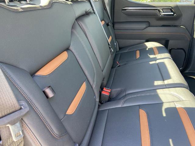 Used 2026 GMC Sierra 1500 AT4 w/ Technology Package AWD/4WD image 23