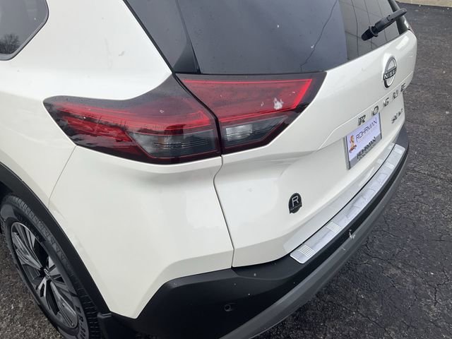Used 2023 Nissan Rogue SV image 28