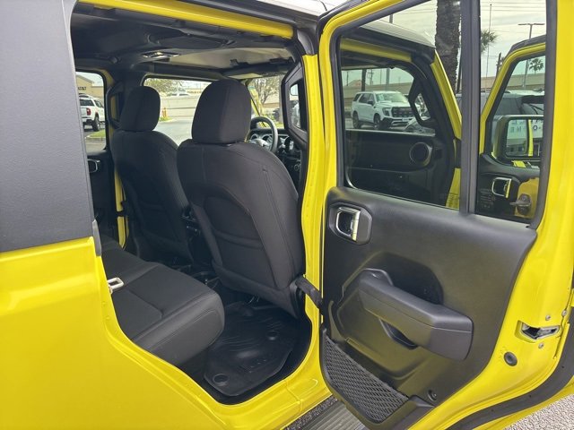 Used 2023 Jeep Gladiator Willys image 15