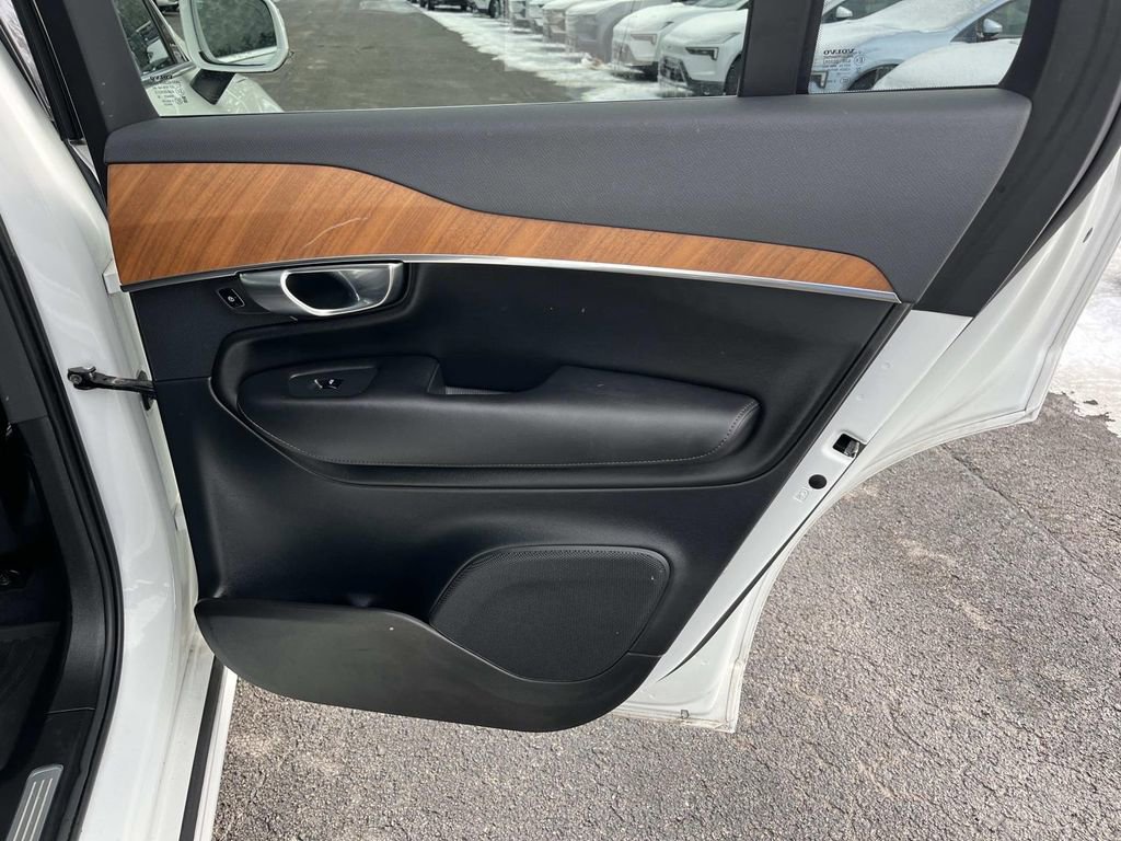 Used 2023 Volvo XC90 B6 Plus w/ Protection Package image 21
