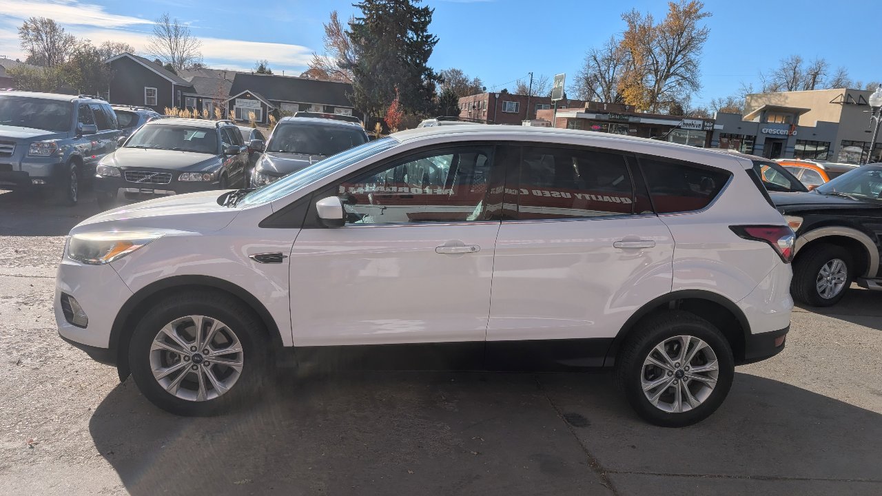 Used 2017 Ford Escape SE image 8