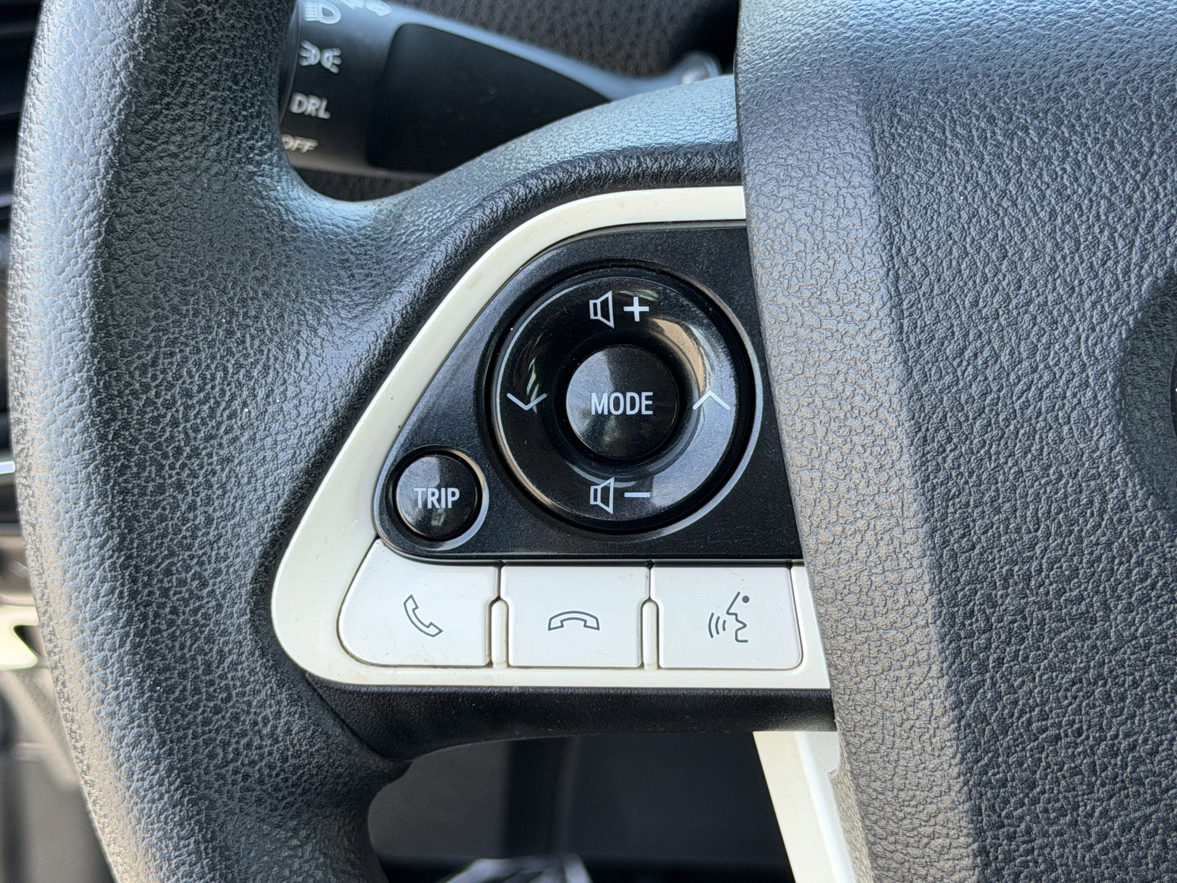 Used 2017 Toyota Prius Two w/ Prius Two Safety Plus Package FWD image 18