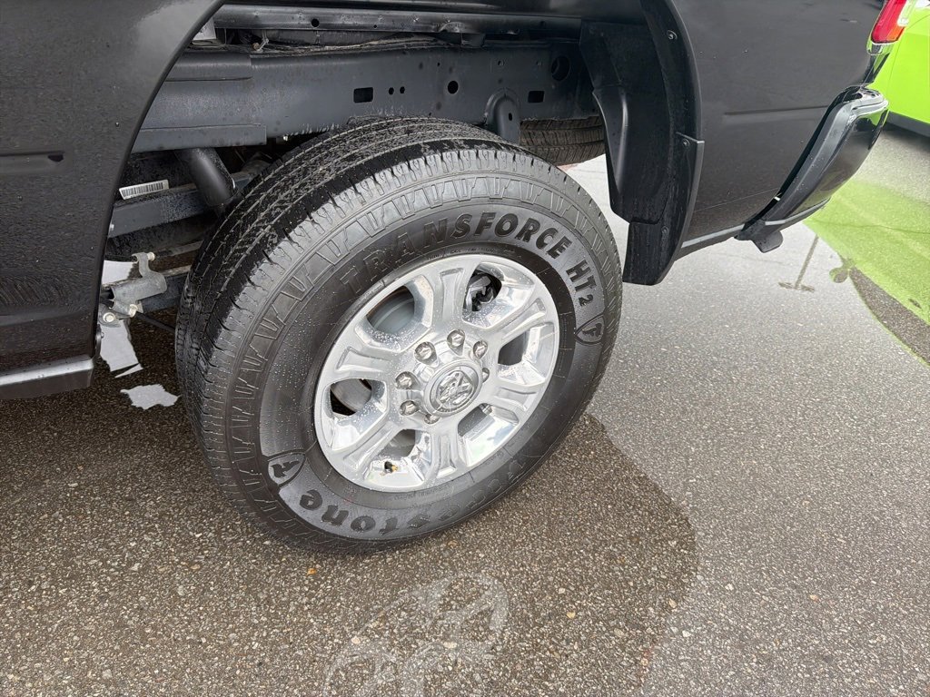 Used 2024 RAM 2500 Big Horn w/ Sport Appearance Package image 32