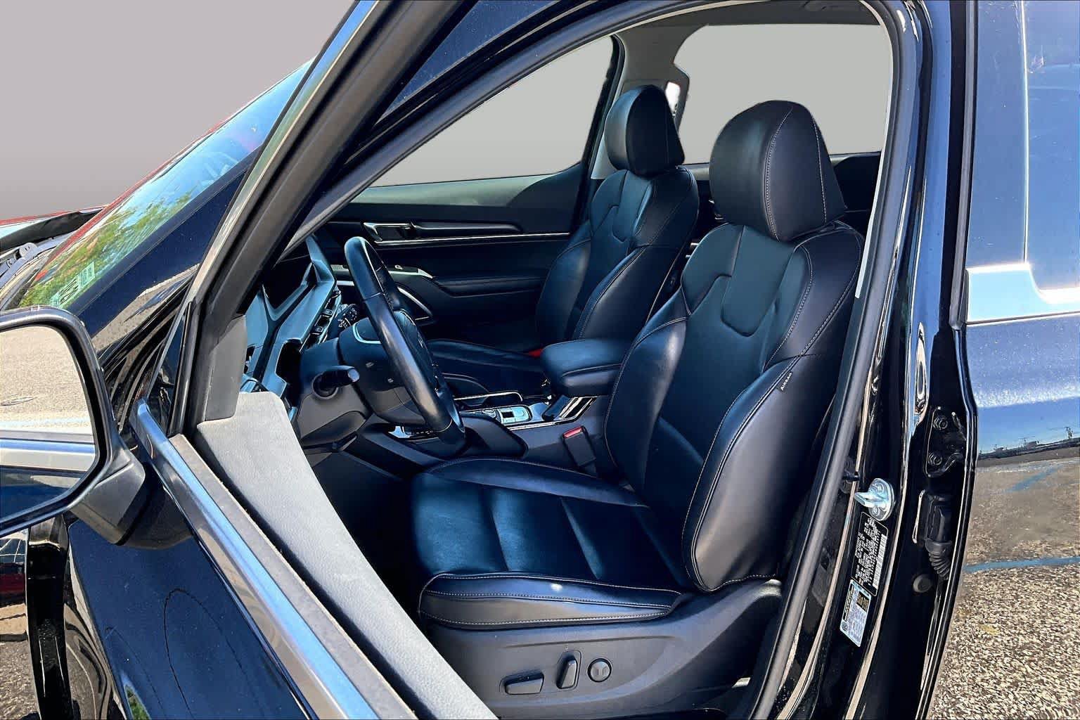 Used 2024 Kia Telluride S AWD/4WD image 8