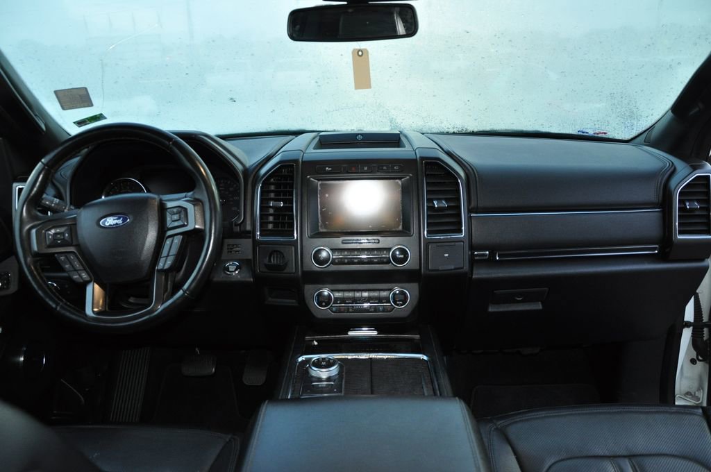 Used 2021 Ford Expedition Limited image 18