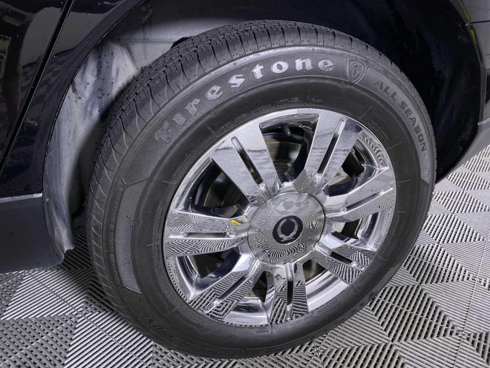 Certified 2016 Cadillac SRX Luxury FWD image 16