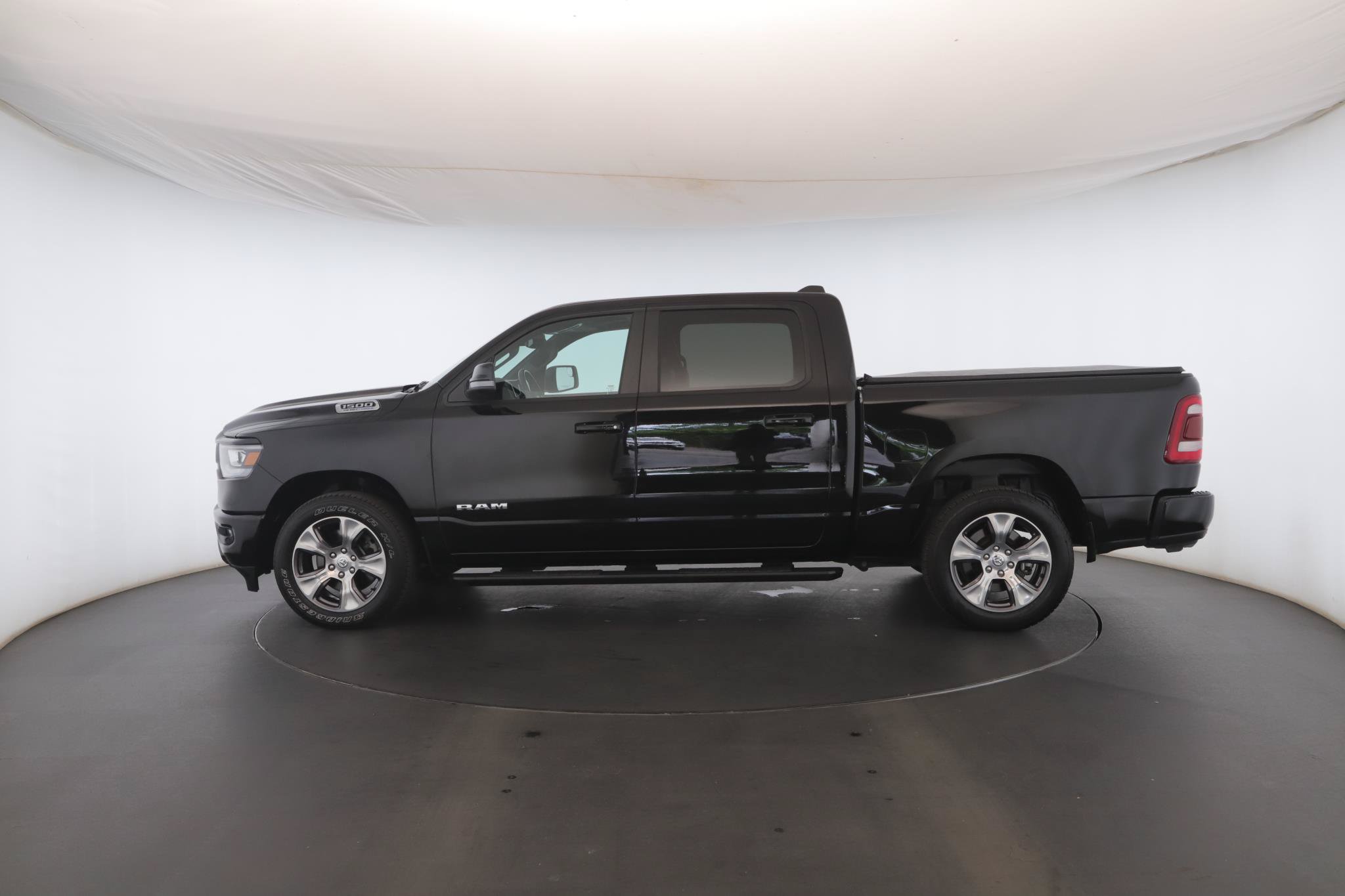 Used 2024 RAM 1500 Laramie AWD/4WD image 22