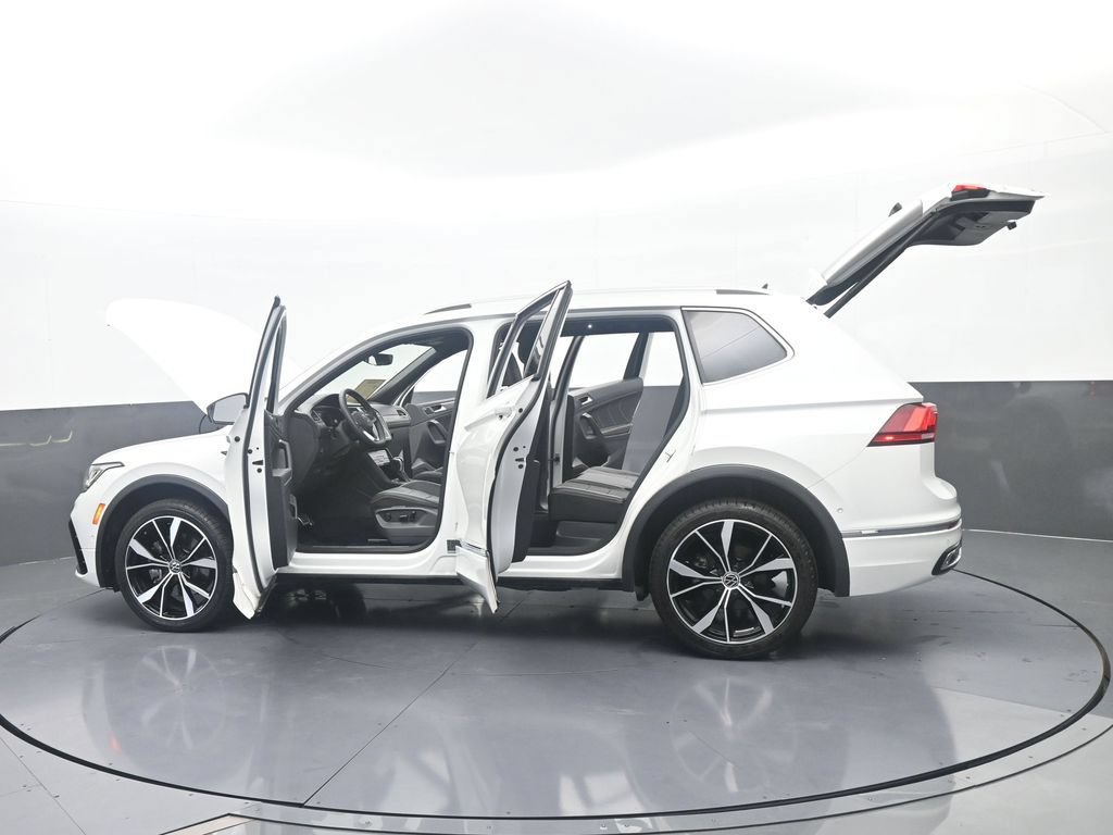 Used 2023 Volkswagen Tiguan SEL R-Line AWD/4WD image 82
