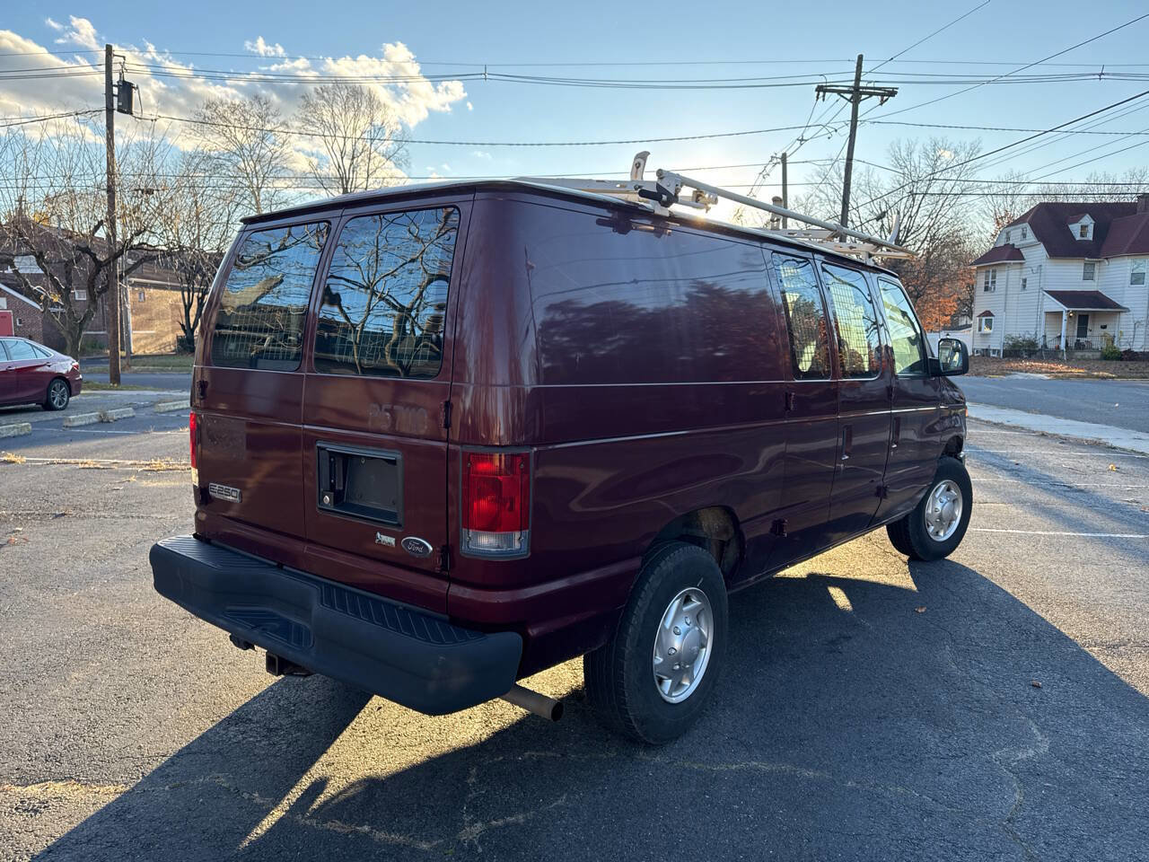 Used 2010 Ford E-250 and Econoline 250 image 3