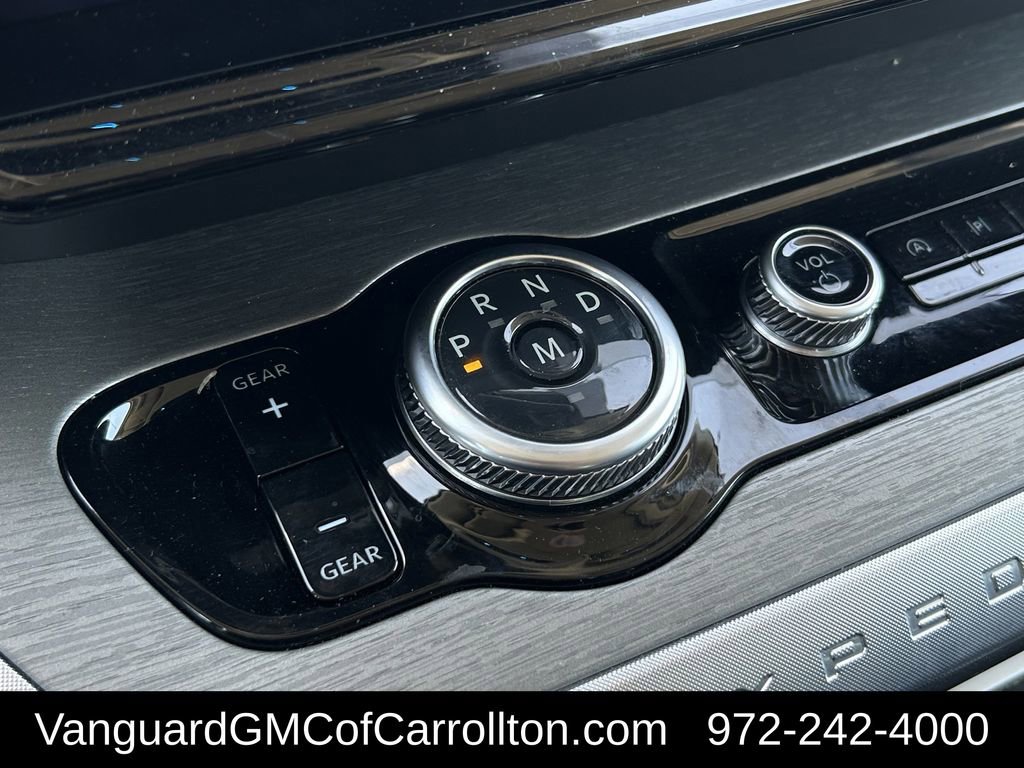 Used 2025 Ford Expedition Platinum image 20