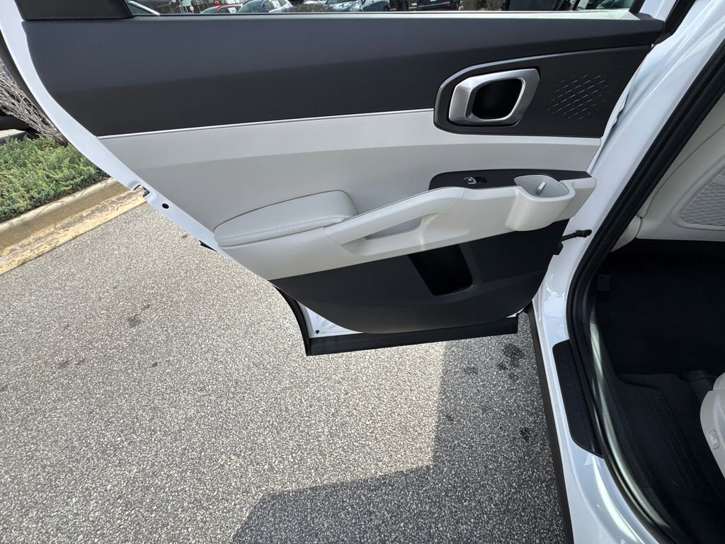 New 2026 Kia Sorento S w/ S Panoramic Sunroof Package FWD image 21