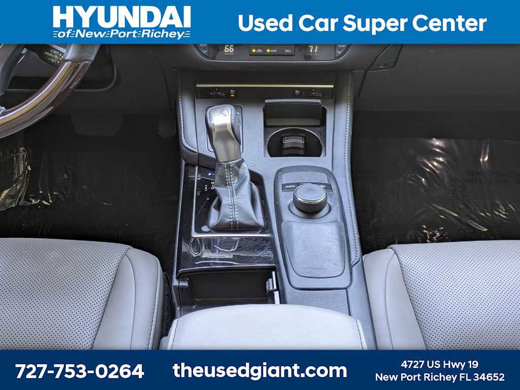 Used 2018 Lexus ES 350 w/ Premier Package FWD image 19