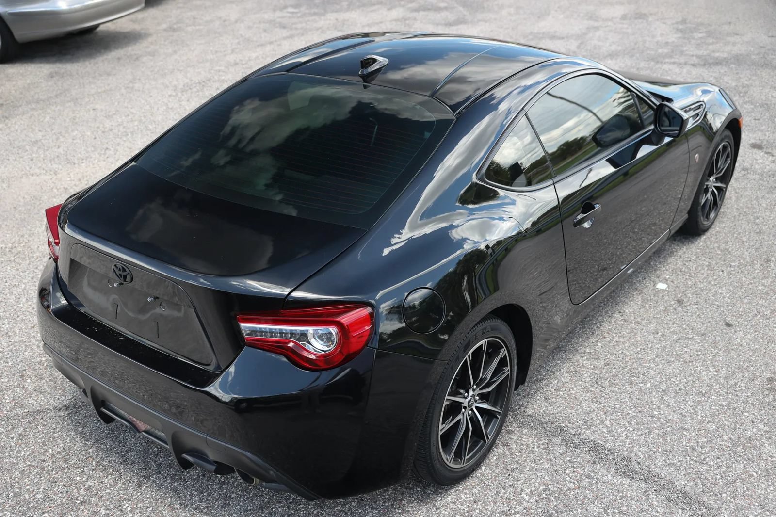 Used 2017 Toyota 86 RWD image 6