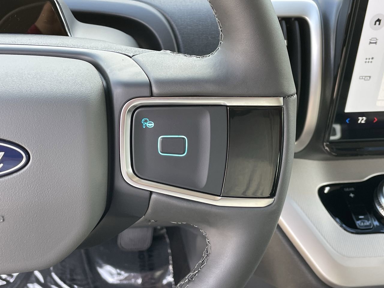 New 2026 Ford Expedition Active RWD image 30