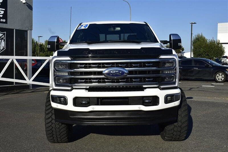 Used 2024 Ford F350 Platinum image 8