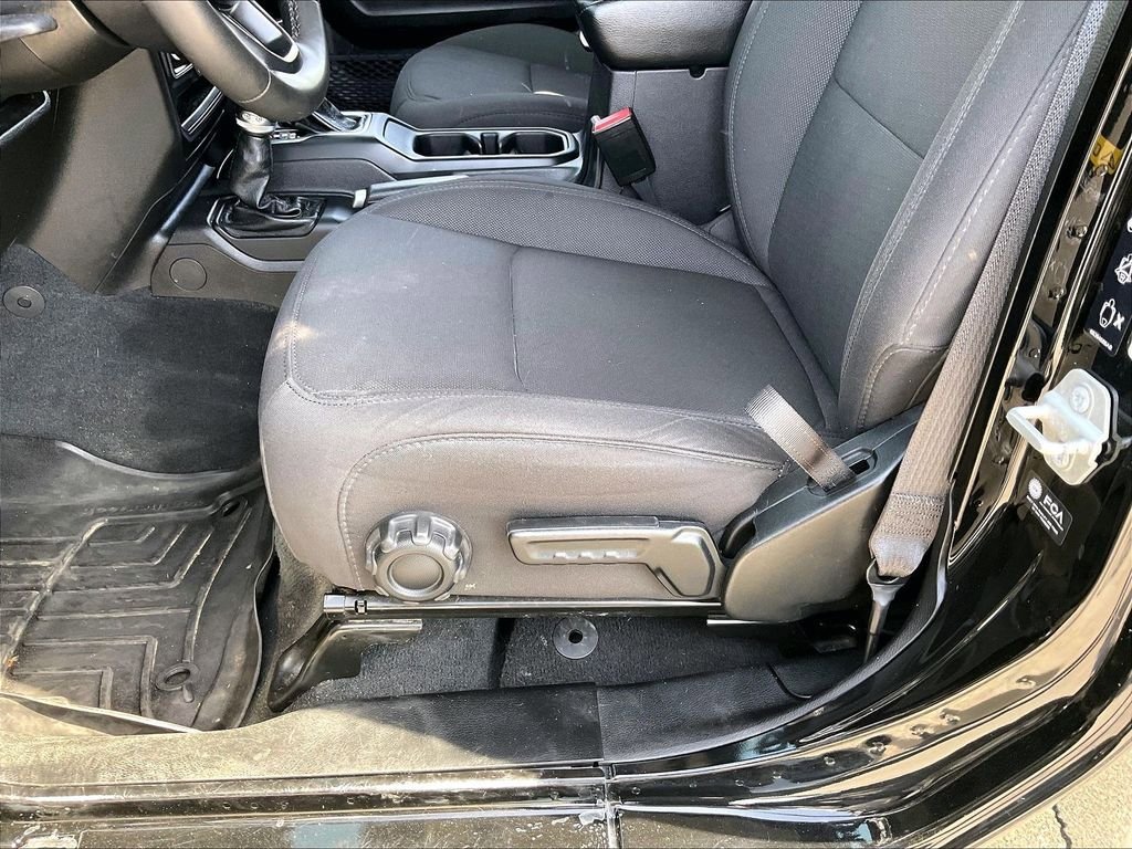 Used 2023 Jeep Gladiator Sport AWD/4WD image 30