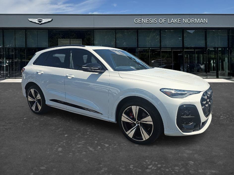 Used 2025 Audi SQ5 Prestige AWD/4WD image 3
