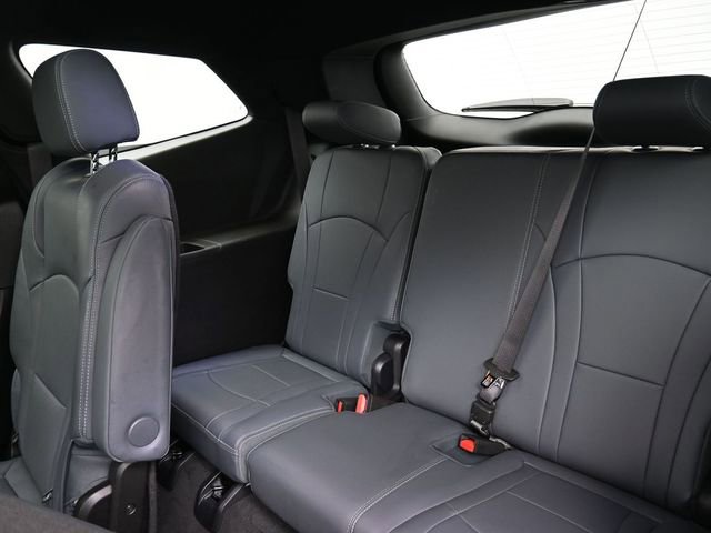 Used 2024 Buick Enclave Essence w/ Experience Buick Package image 20
