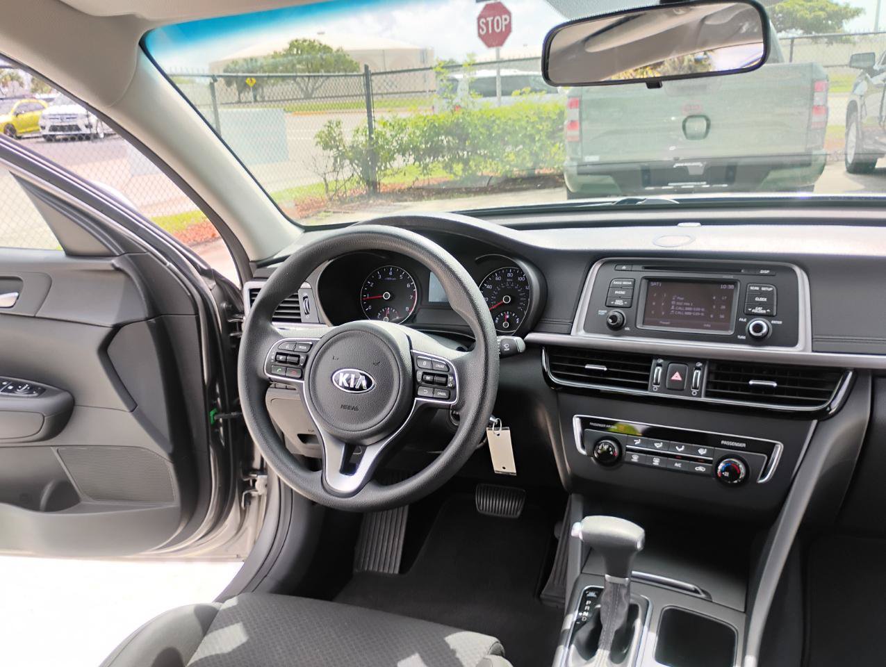 Used 2017 Kia Optima LX FWD image 71