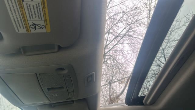 Used 2018 Nissan Pathfinder SL w/ SL Premium Package image 25