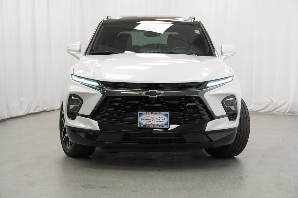 Used 2024 Chevrolet Blazer RS w/ Driver Confidence II Package AWD/4WD image 3