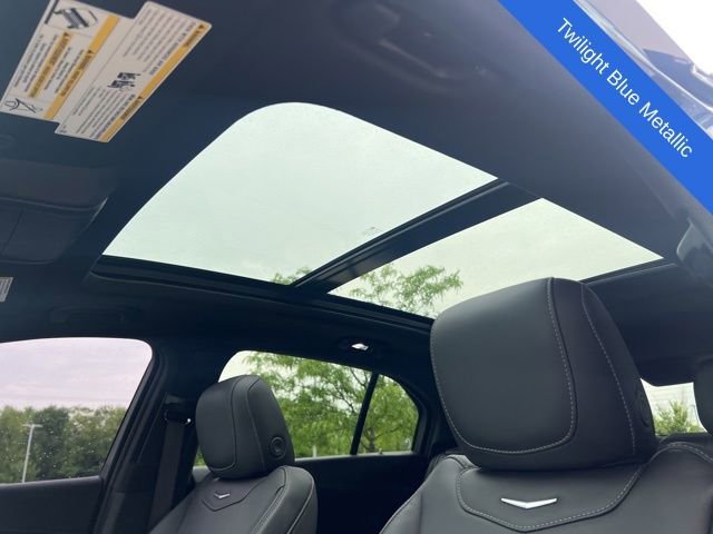 Used 2022 Cadillac XT4 Premium Luxury w/ Enhanced Visibility Package AWD/4WD image 13
