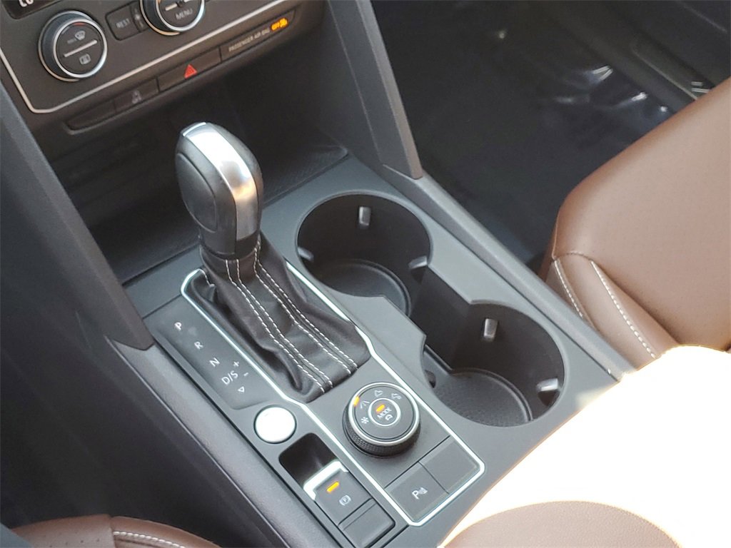 Used 2021 Volkswagen Atlas SE w/ Towing Package image 27