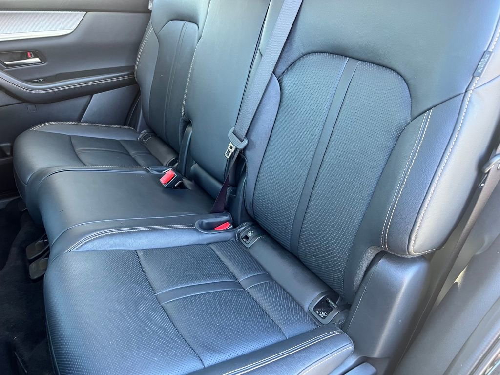 Used 2025 MAZDA CX-90 3.3 Turbo w/ Premium Sport Pkg image 14