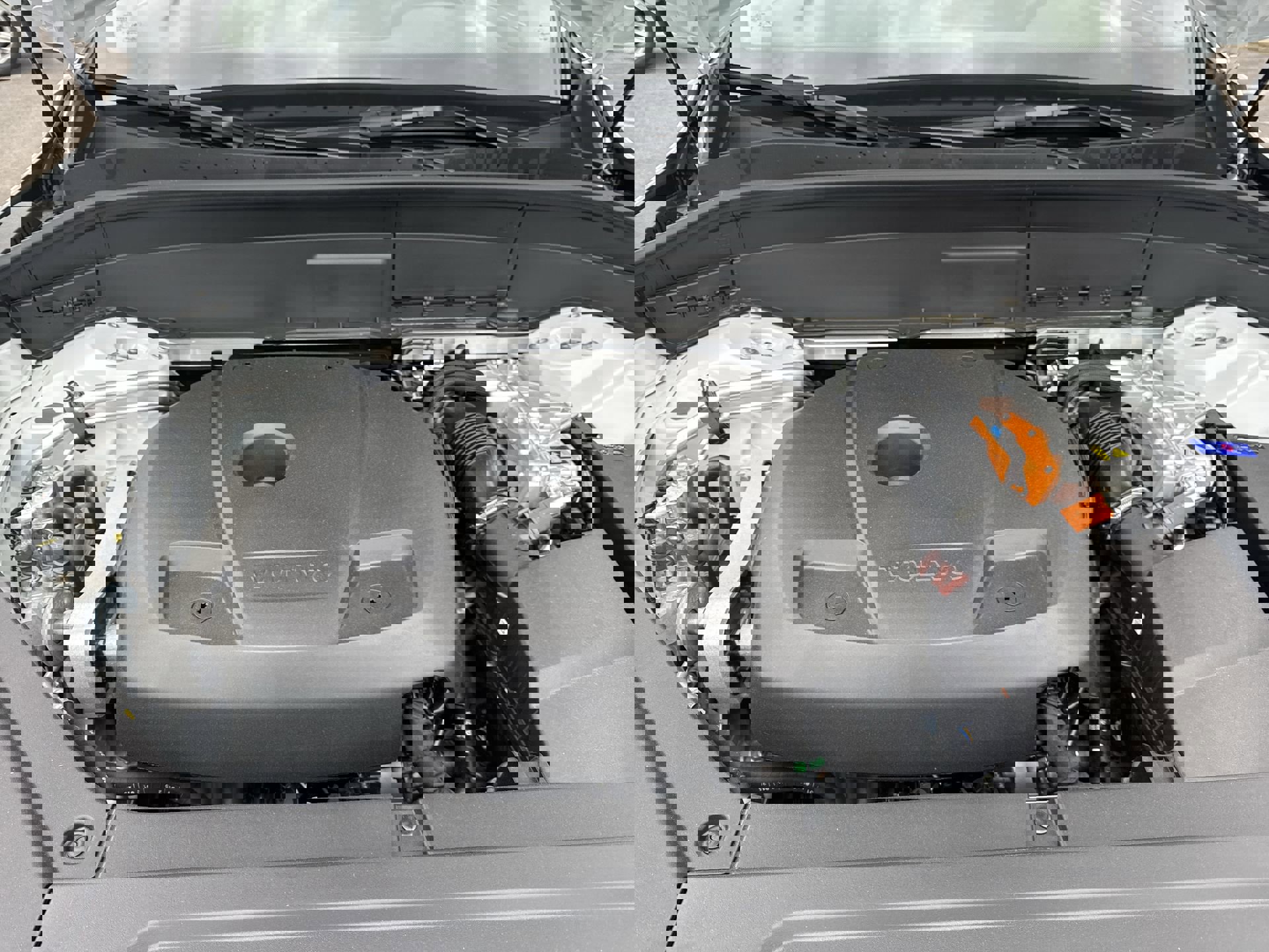 New 2025 Volvo XC90 T8 Plus w/ Protection Package Premier image 30