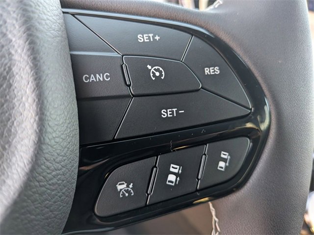 New 2026 Chrysler Pacifica Select w/ S Appearance Package image 18