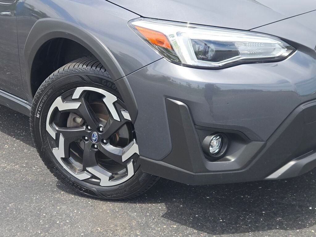 Used 2023 Subaru Crosstrek 2.5i Limited AWD/4WD image 3
