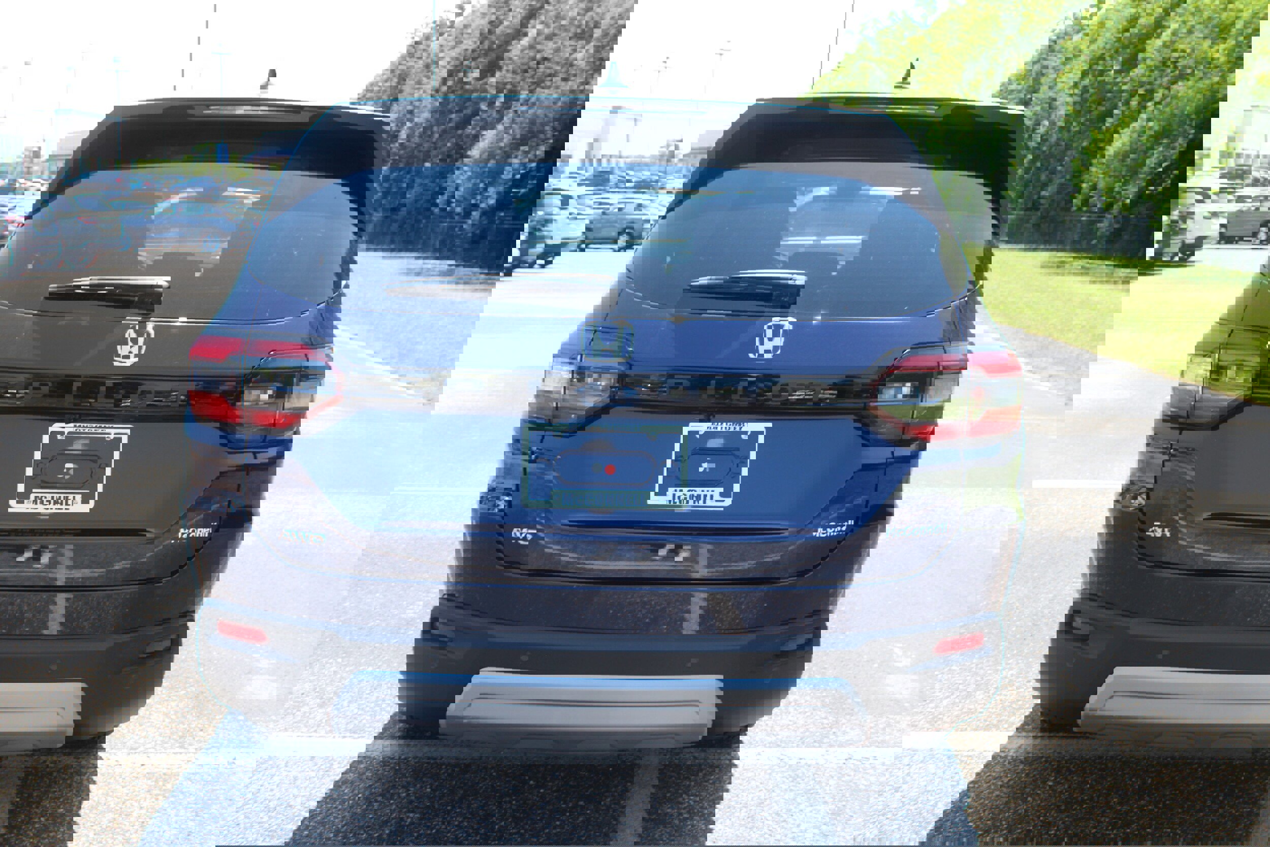 New 2025 Honda Pilot EX-L image 4