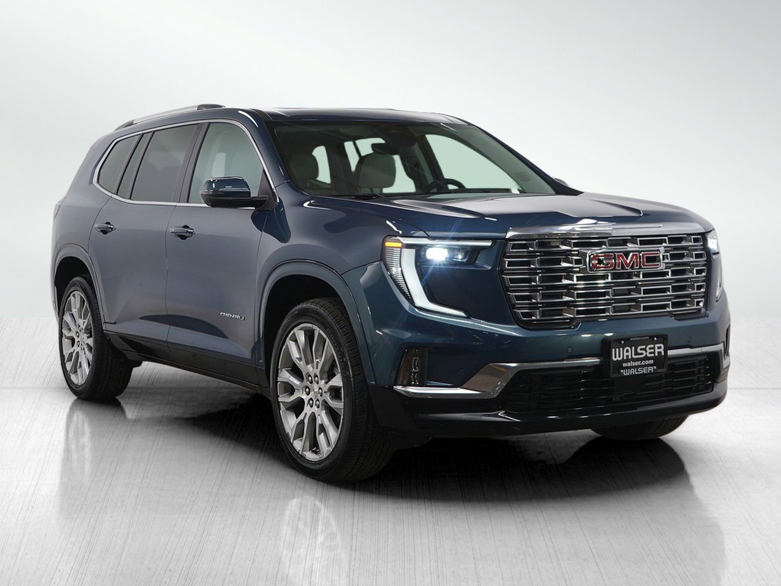 Used 2024 GMC Acadia Denali w/ Super Cruise Package image 7