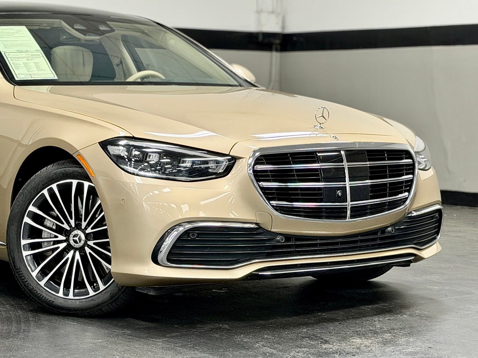 Certified 2022 Mercedes-Benz S 500 4MATIC image 3