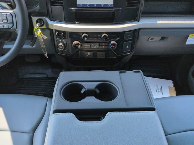 New 2026 Ford F250 XL w/ XL Chrome Package AWD/4WD image 19