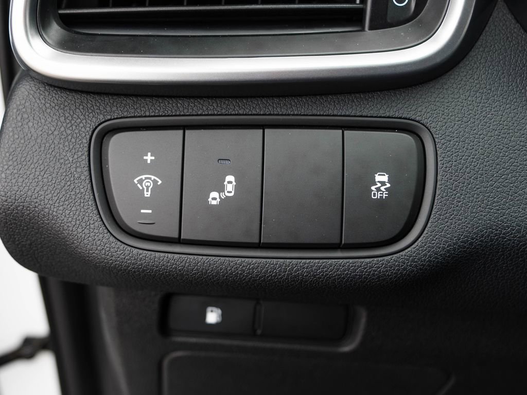 Used 2019 Kia Sorento LX w/ LX Convenience Package image 22