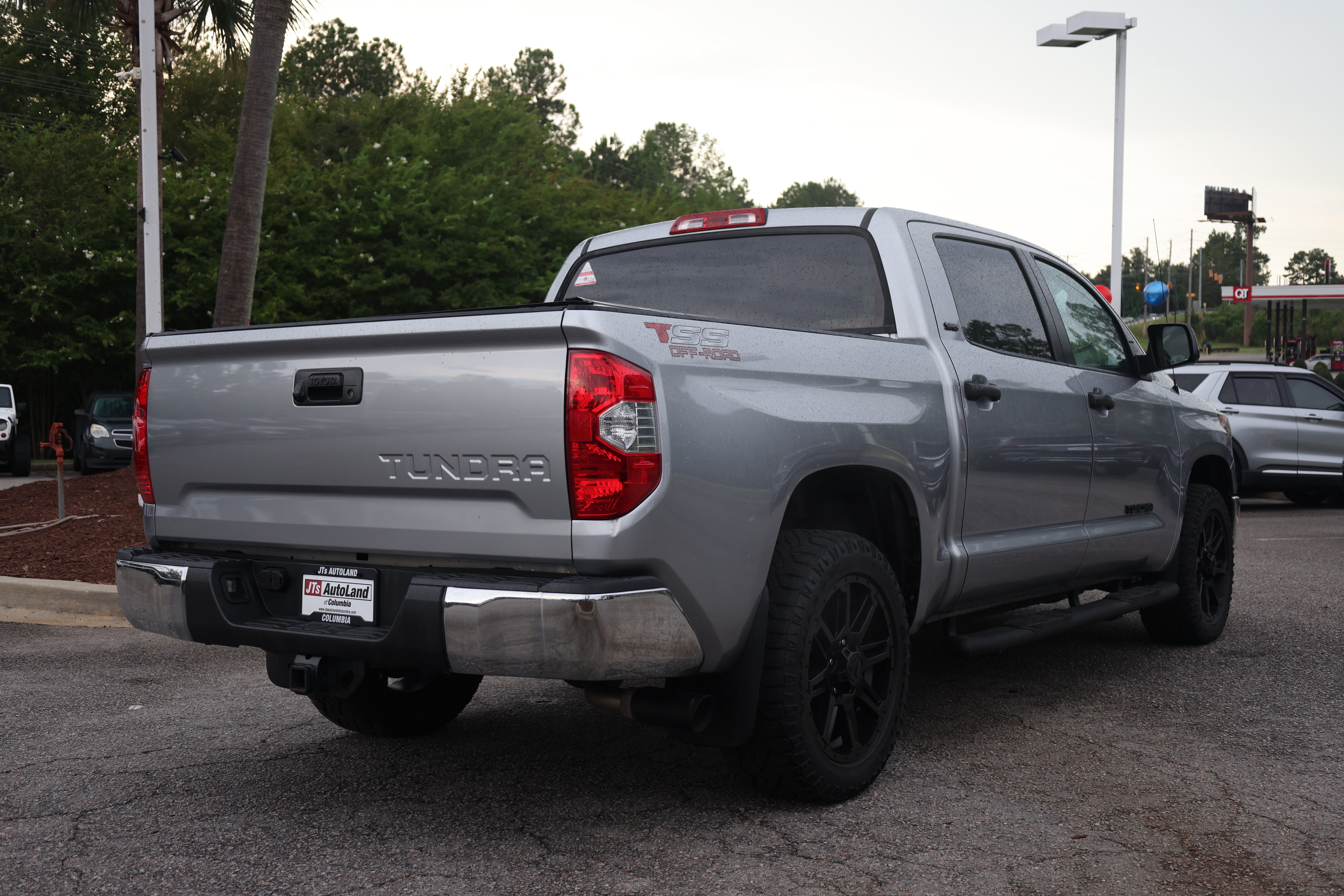 Used 2019 Toyota Tundra SR5 RWD image 4