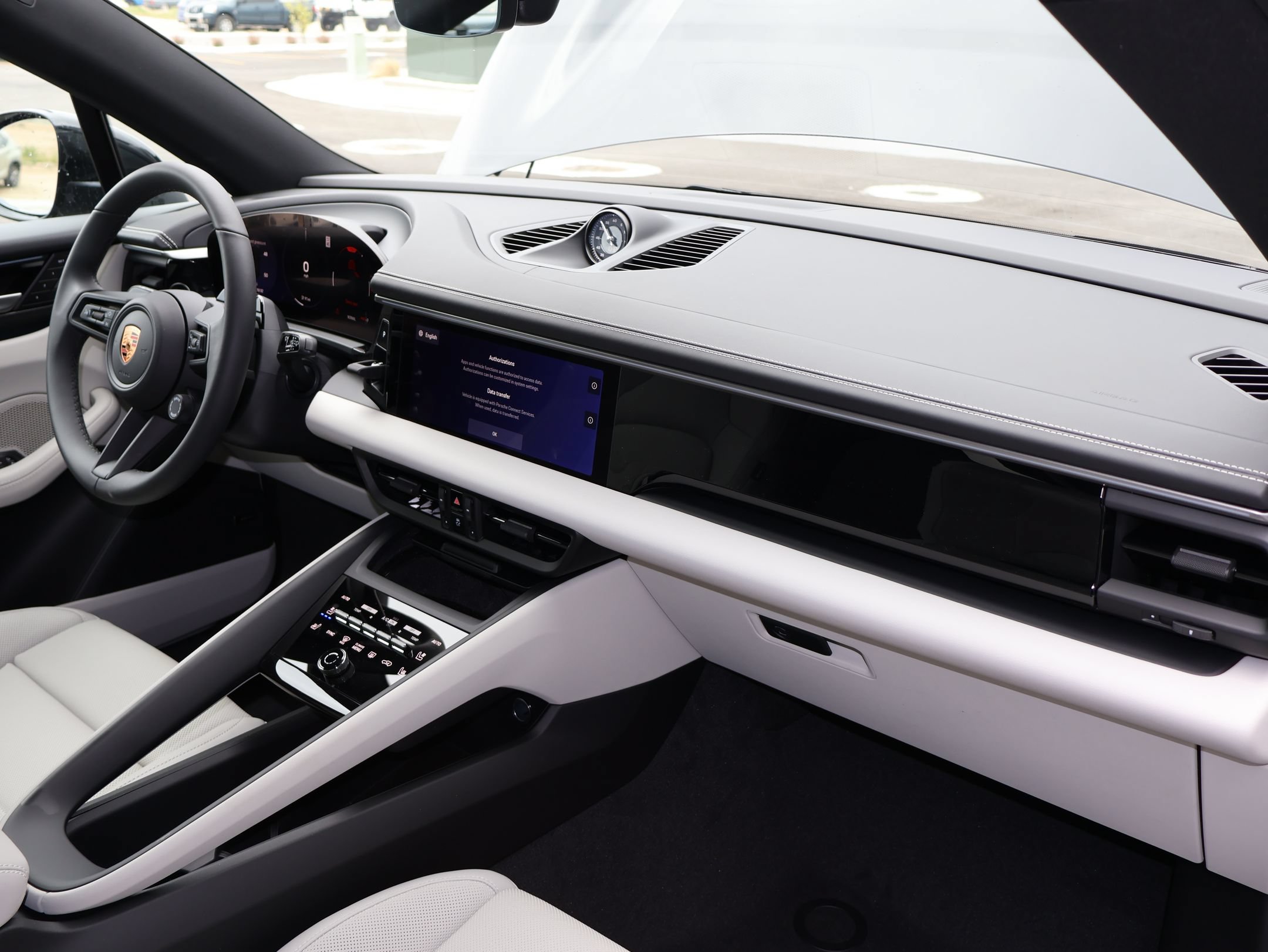 New 2026 Porsche Macan 4 Electric AWD/4WD image 26