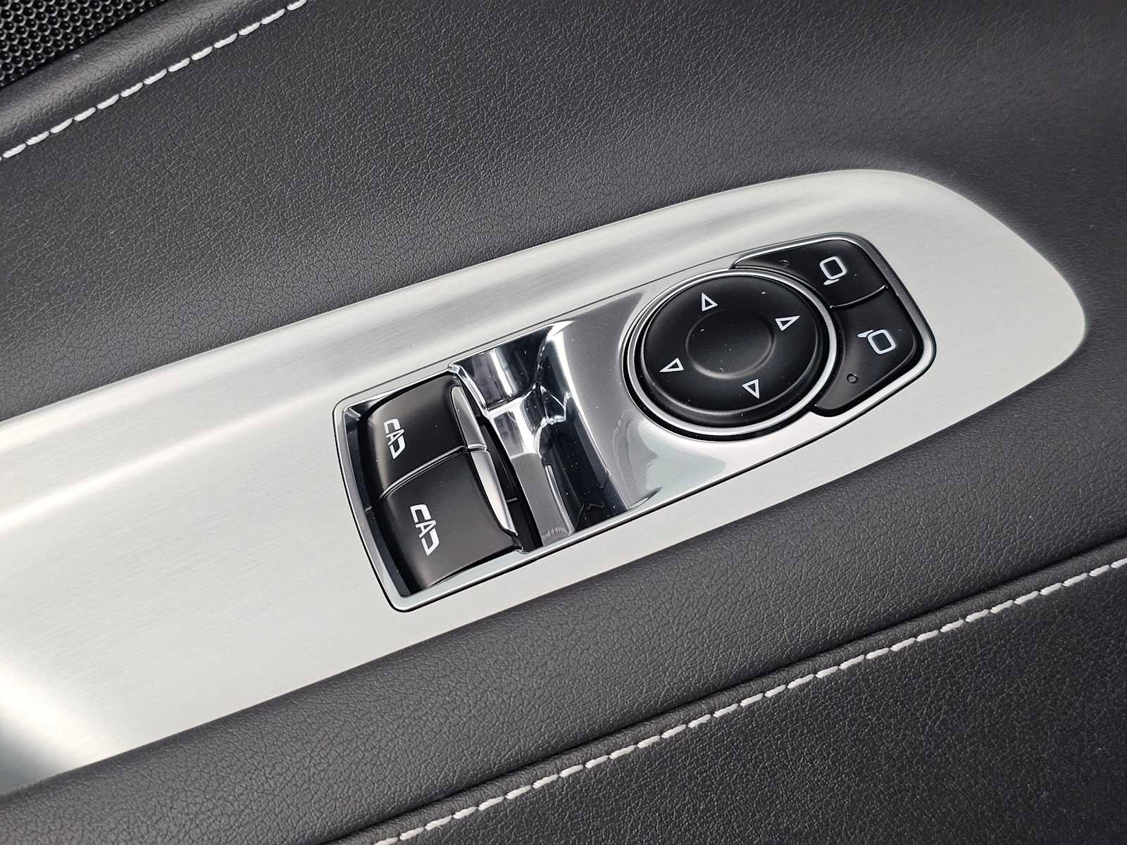 Used 2025 Chevrolet Corvette Stingray Coupe w/ 1LT RWD image 26