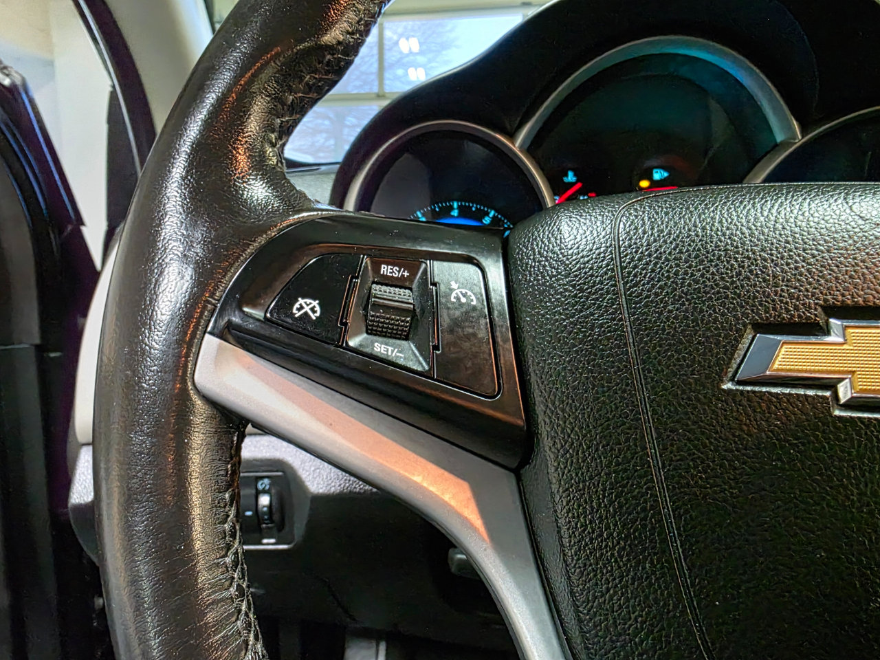 Used 2016 Chevrolet Cruze LT w/ Technology Package image 27