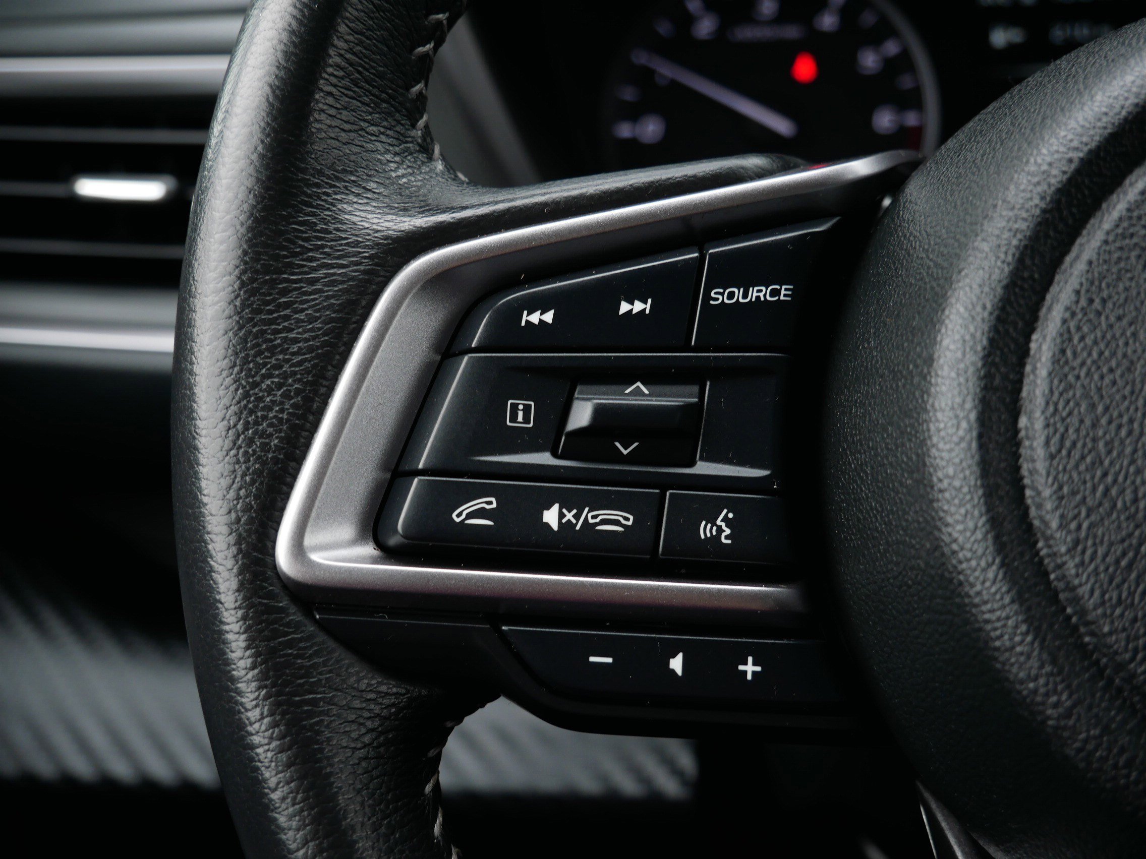 Used 2023 Subaru Ascent Premium image 29