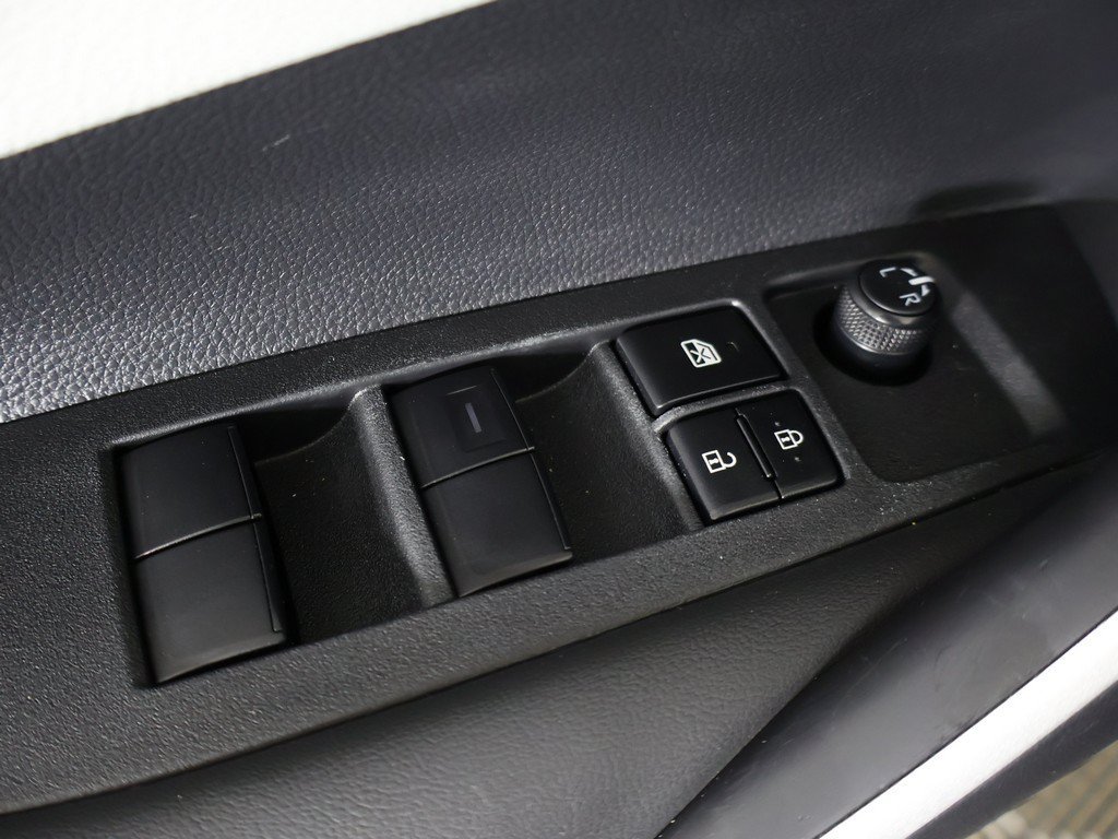 Used 2025 Toyota Corolla SE FWD image 30